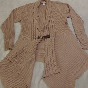 D & Co. 1x Cardigan front buckle closure